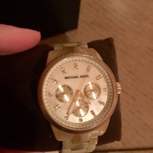Beautiful Michael Kors Tortoise Shell Watch